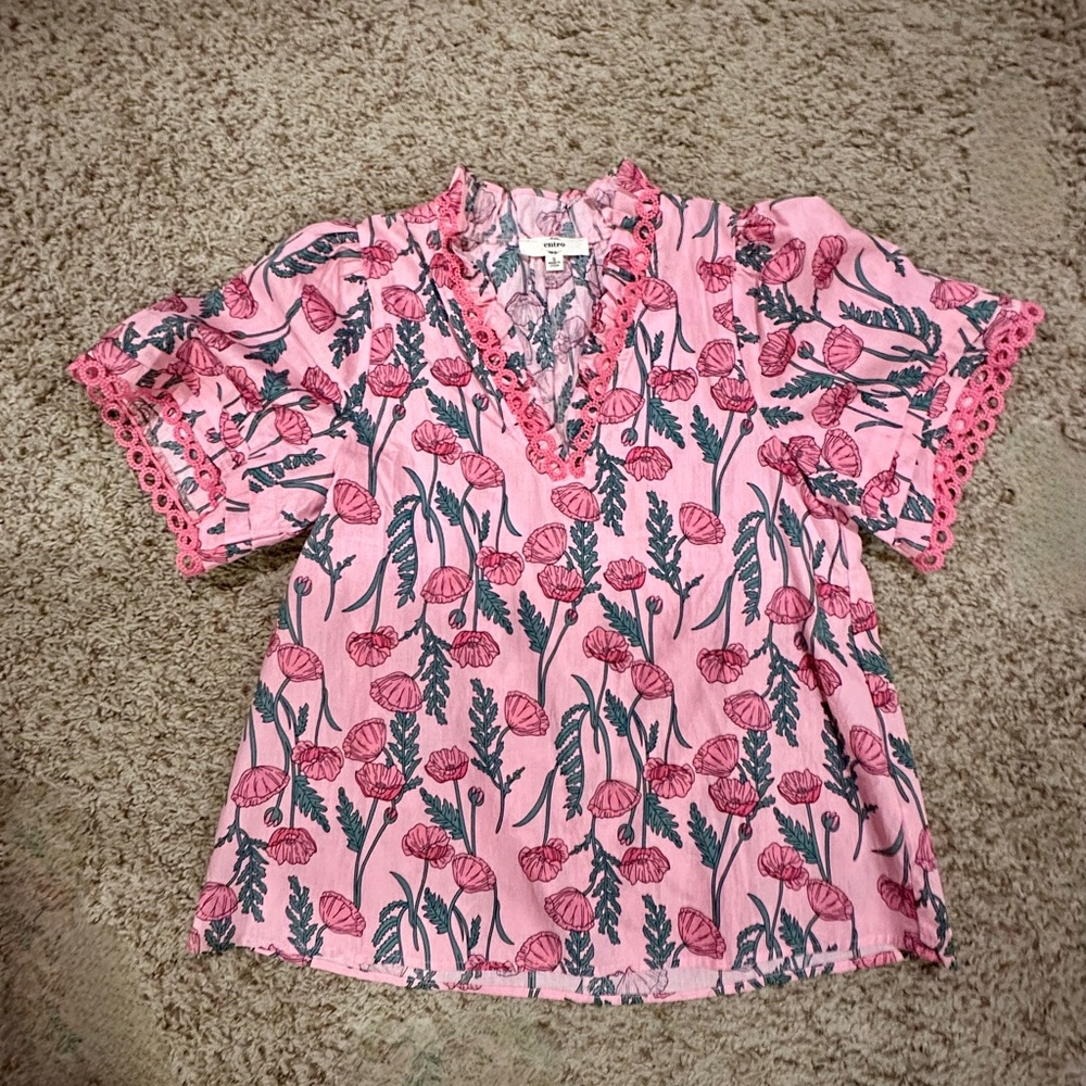 Pink multi color with hunter green size small